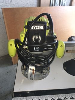 Ryobi 2 HP 10 amp plunge base router ONLY