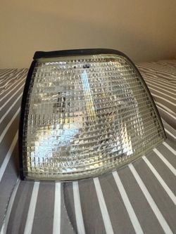 BMW E36 OEM Euro left driver side corner light clear white lamp signal
