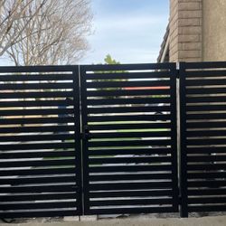 Gate And Fencing 