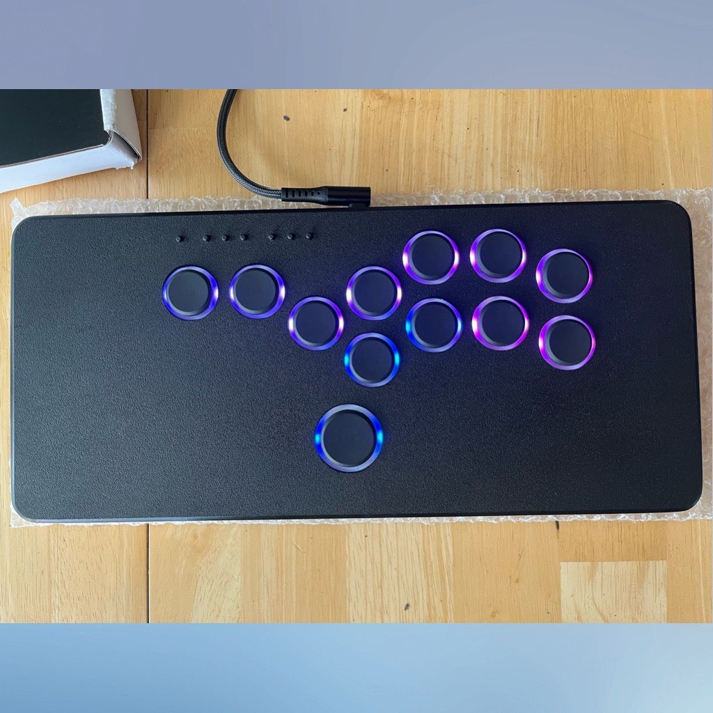 Snackbox Micro XL (Hitbox Style Arcade Controller) for Sale in Los Angeles,  CA - OfferUp