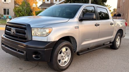 2010 Toyota tundra