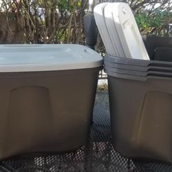 STORAGE CONTAINERS NEW !! 