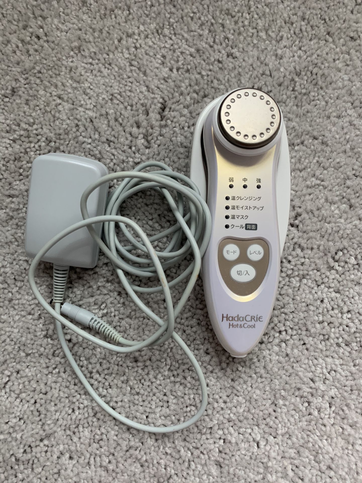 Hitachi facial massager N3000