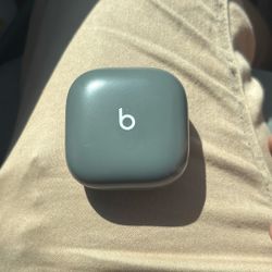 Beats Fit Pro - True Wireless Noise Cancelling Earbuds - Apple H1 Headphone Chip, Compatible with Apple & Android, Class 1 Bluetooth, Built-in Microph