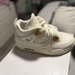 Jordan Retro 4