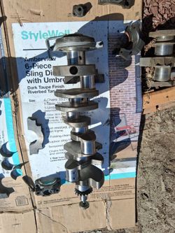5.7 crank with pistons