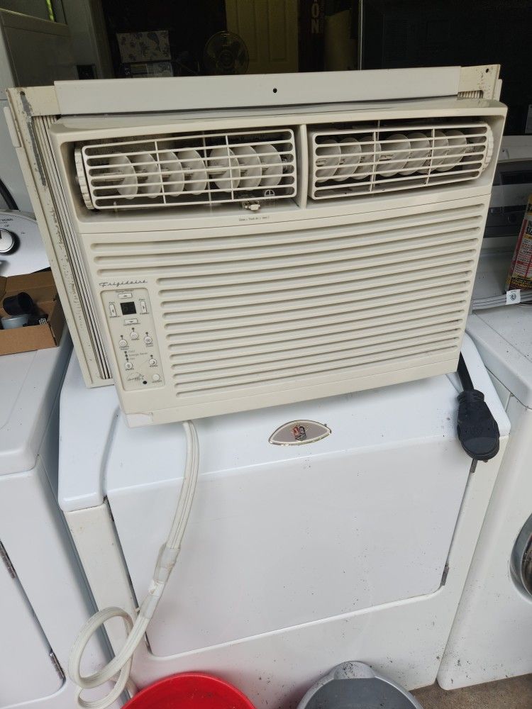 Frigidaire 10000btu Air Conditioner