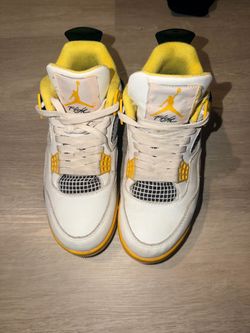 Woman’s Jordan 4’s