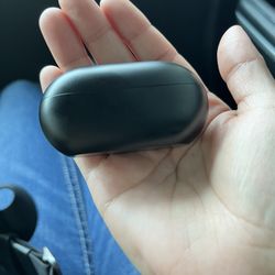 Beats Solo Buds