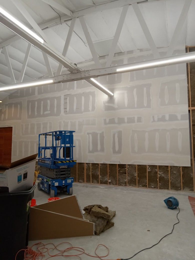 Drywall Hanger