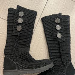 UGG Black Cardy Size 6