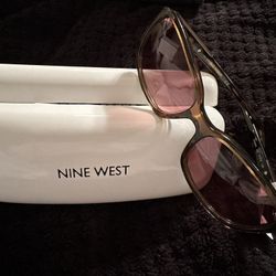 NEW Brown Women Nine West Sunglasses With White Case