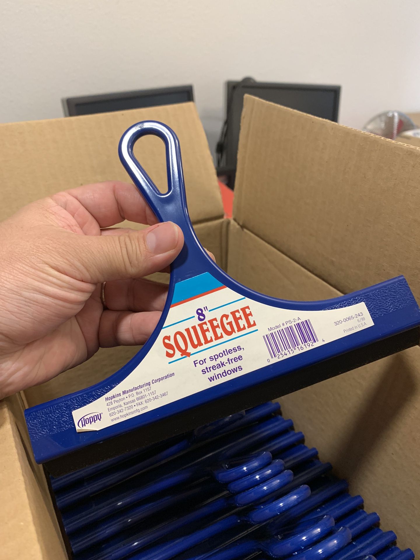 New 8 Inch Squeegee - Spotless Windows - BULK DEAL