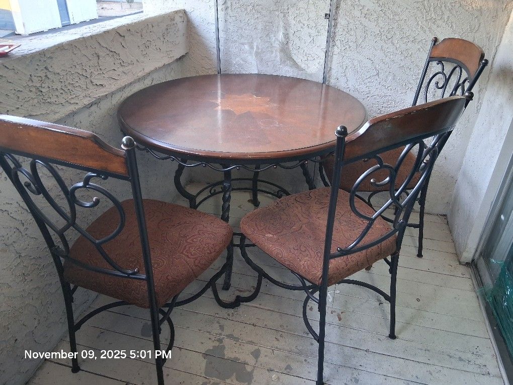 Kitchen Table W Chairs