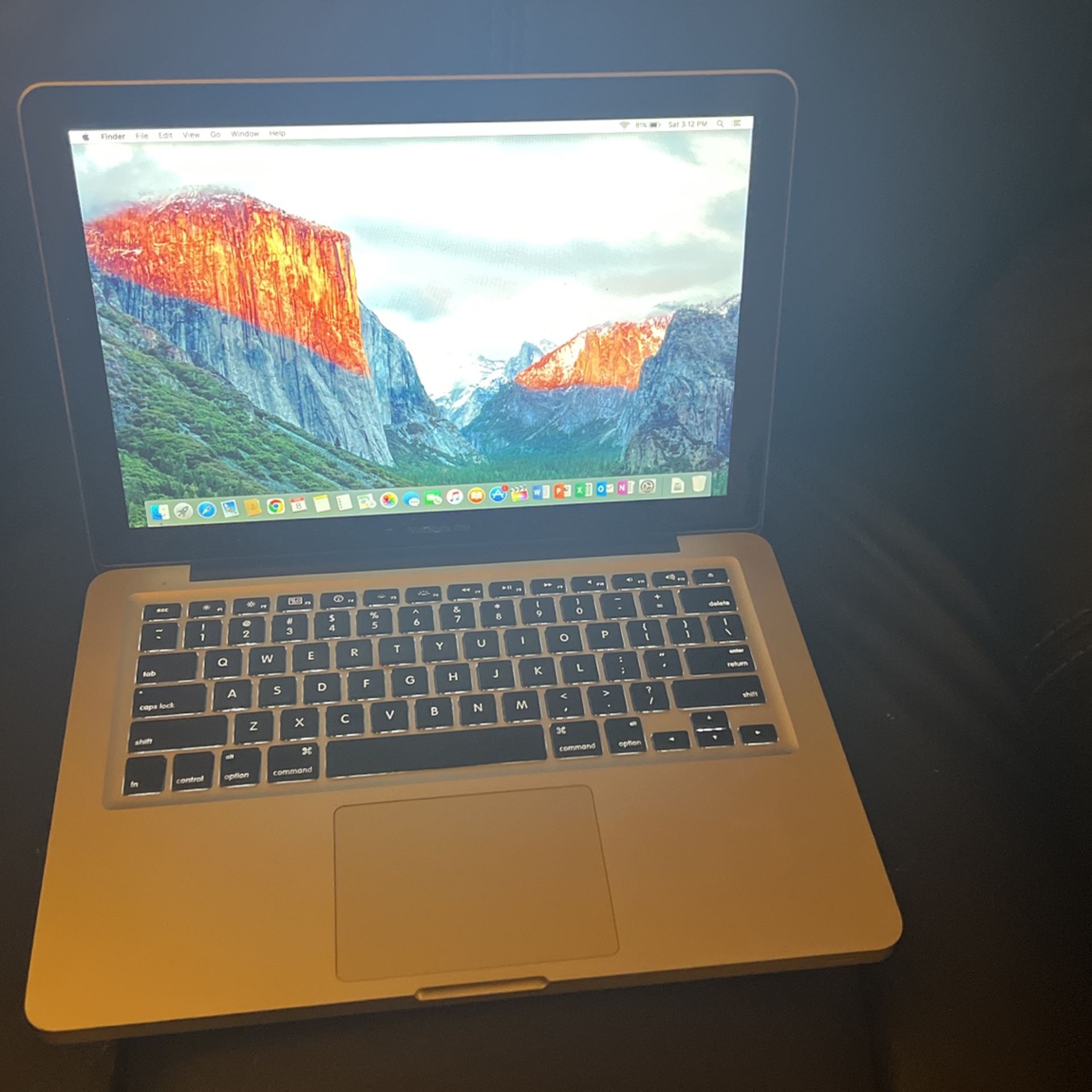 MacBook Pro 6gb Ram 750 Drive