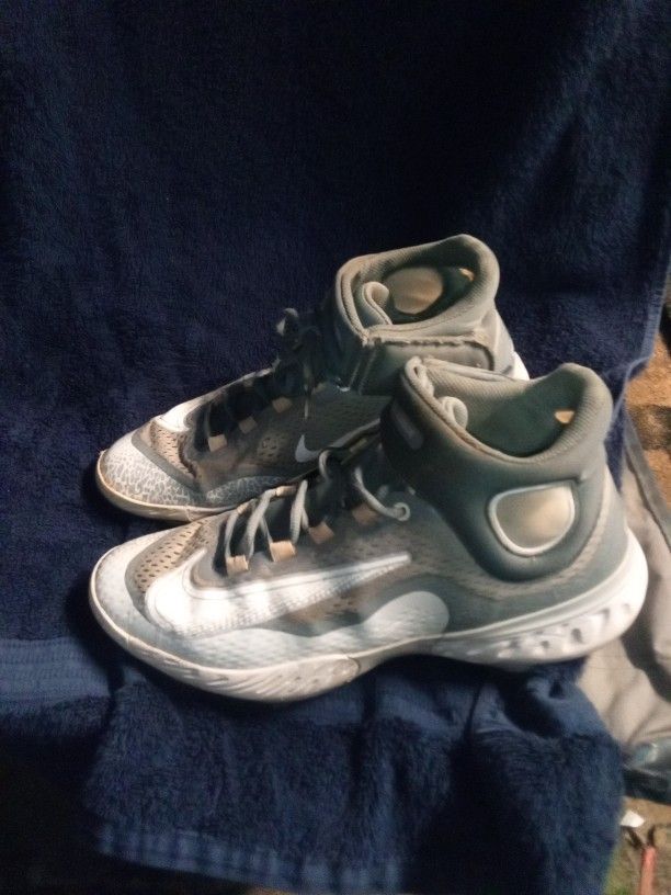 ALPHA  HUARACHE  Nike Cleats.