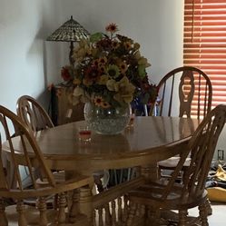 Amish Made Oak Table, Chairs, Hutch