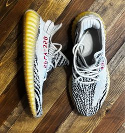 Yeezy 350 size 9.5