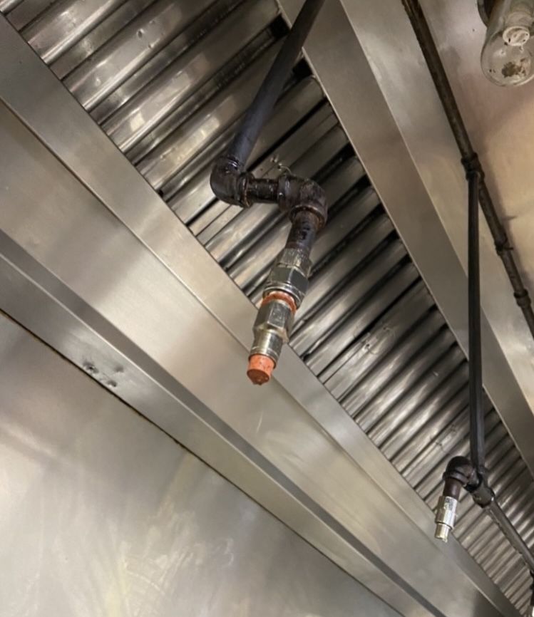 Captiveair 10 Ft. Hood, Exhaust Fan, And Suppression System