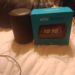 The Amazon Alexa X echo show 5 Bundle