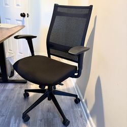 FREE Black Office Swivel Chair