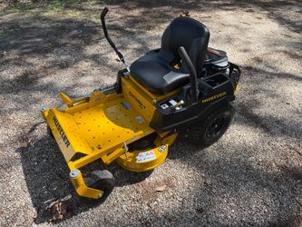 Hustler Dash XD 34" Zero-Turn Mower