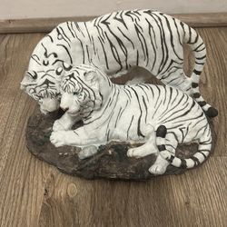 Tiger Statue