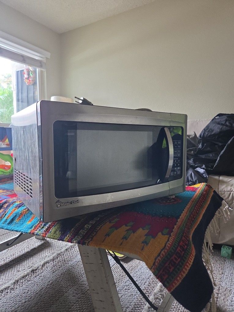 Magic Chef Microwave