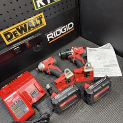 Milwaukee M18 18V Lithium-Ion Brushless Cordless Compact Drill/Impact Combo Kit (2-Tool) w/(2) 2.0 Ah Batteries, Charger & Bag Used like New Condition
