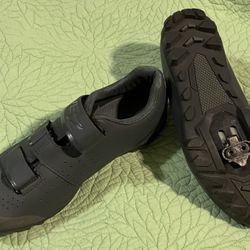 Shimano Cycling Shoes Size 8.5 US Like New
