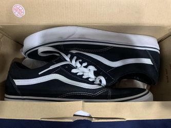 9.5 Black & White Vans