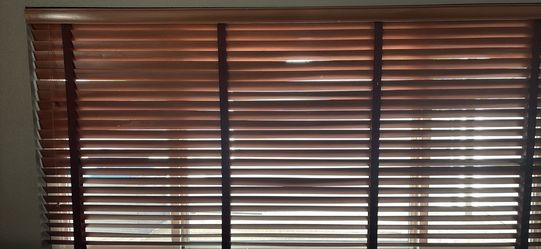 Brown Wood Style Mini Blinds &Matching Ceiling Fan