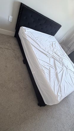 Black full sized bed