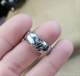Louis Vuitton Mens Ring