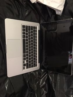 Apple Mac Book Pro Used