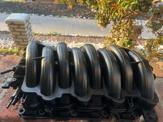 Intake manifold Cadillac Escalade, Chevy Tahoe/Suburban/Silverado, and GMC Yukon/Sierra models