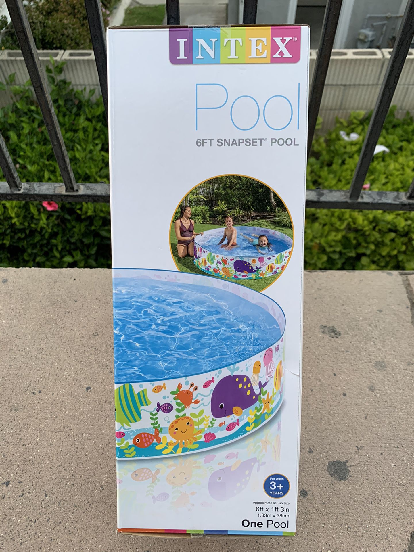 New pool 6ft wide brand new $30 each easy Snapset pool new in box