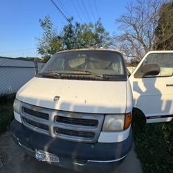 1999 Dodge Ram Van