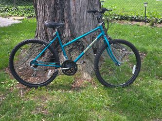 Huffy Step through bike