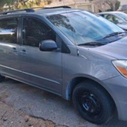 2004 Toyota Sienna