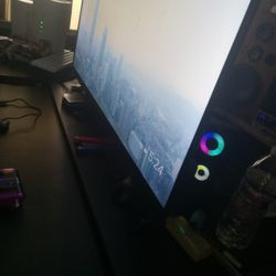 Desk Got The Pulgs In The Back