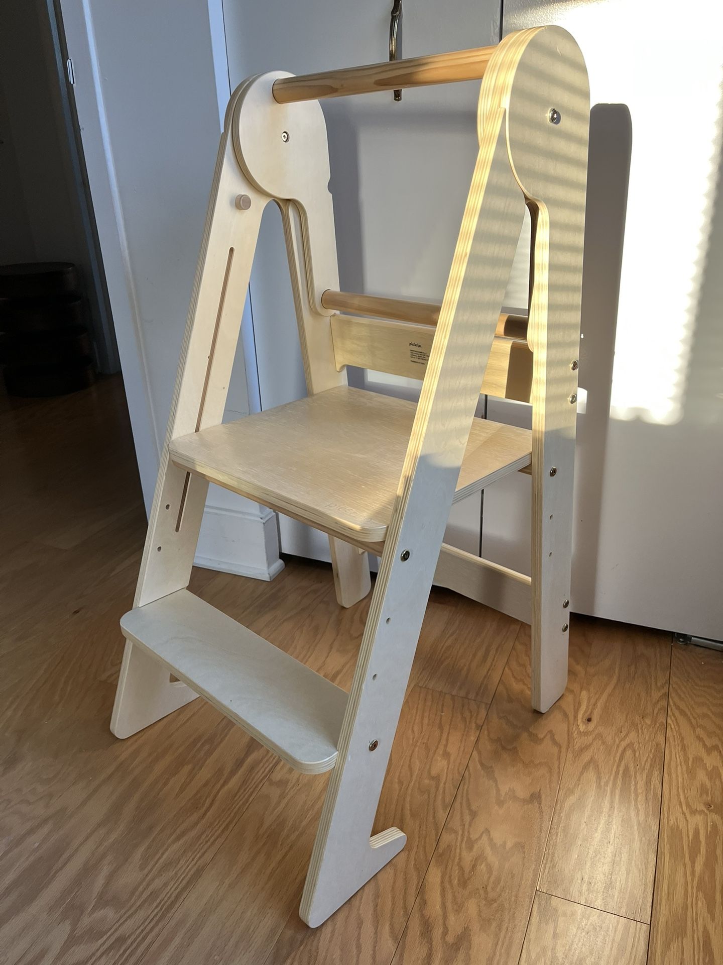 Toddler Kitchen Ladder