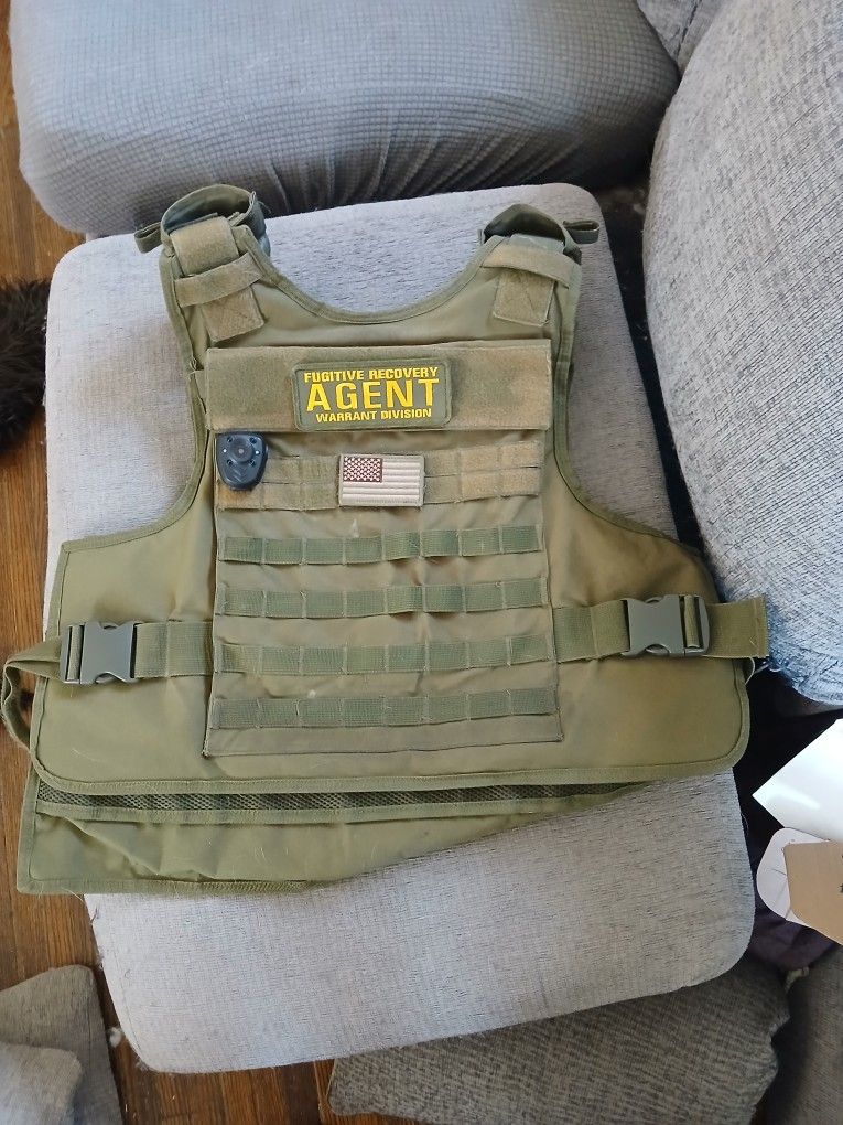 BAIL ENFORCEMENT PLATE CARRIER