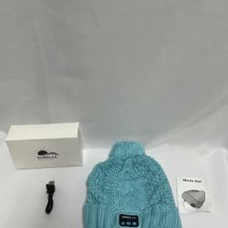 Brand New Women’s Turquoise Bluetooth Wireless Knit Pom Pom Hat 