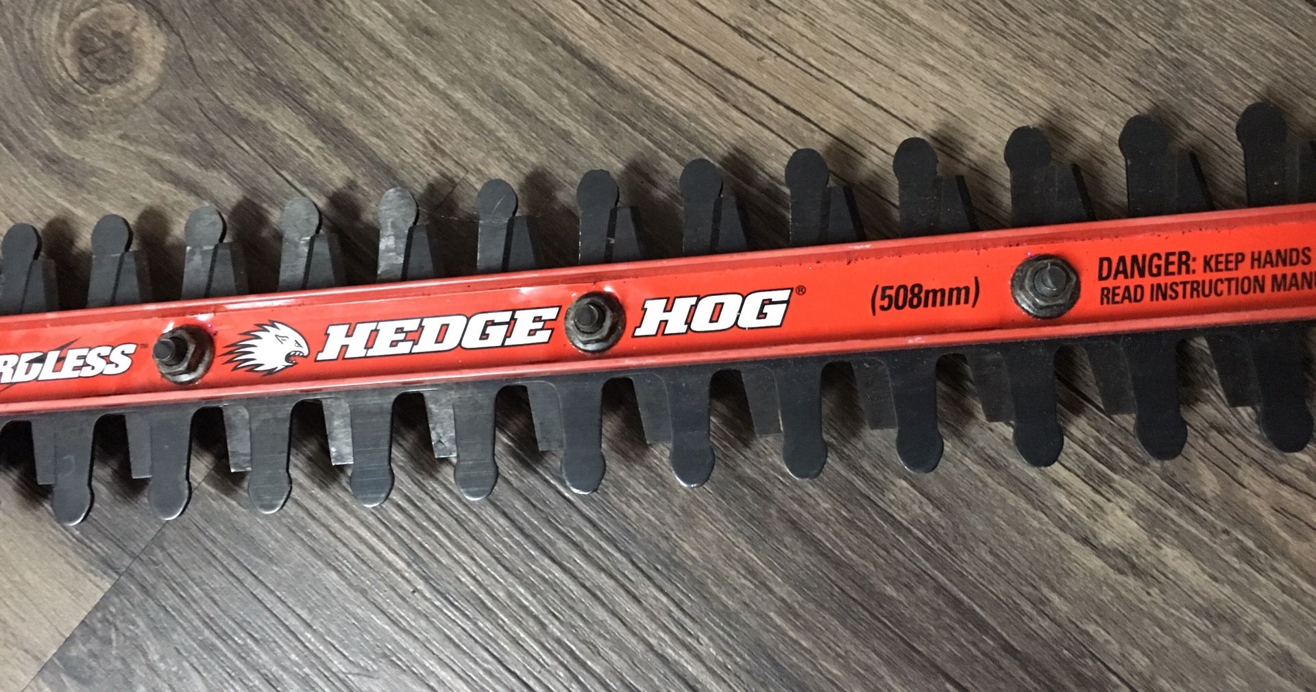 Black & Decker 20" Hedge Hog Cordless Trimmer CHT500 14.4V 508mm