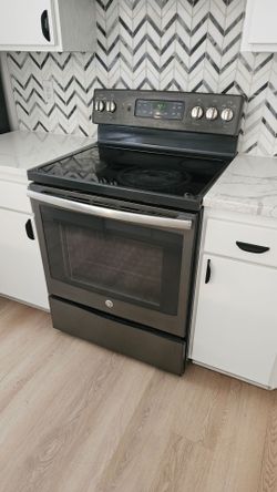 30" Electric Range