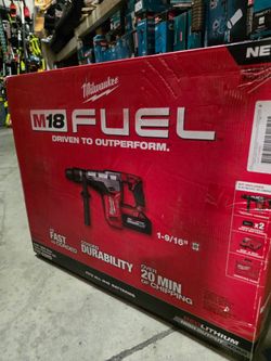 Milwaukee
M18 FUEL 18V Lithium-lon Brushless Cordless 1-9/16 in. SDS- Max Rotary Hammer (Tool-Only)