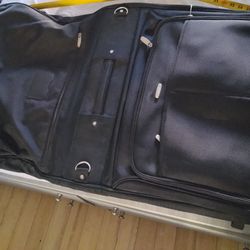 Embark Black Nylon Travel Top Handle Foldable Carry On Garment Bag