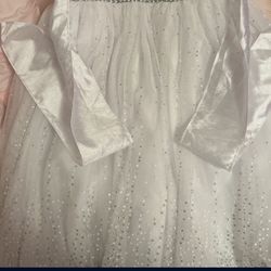 Brand New David’s Bridal Size 8 In Girls 