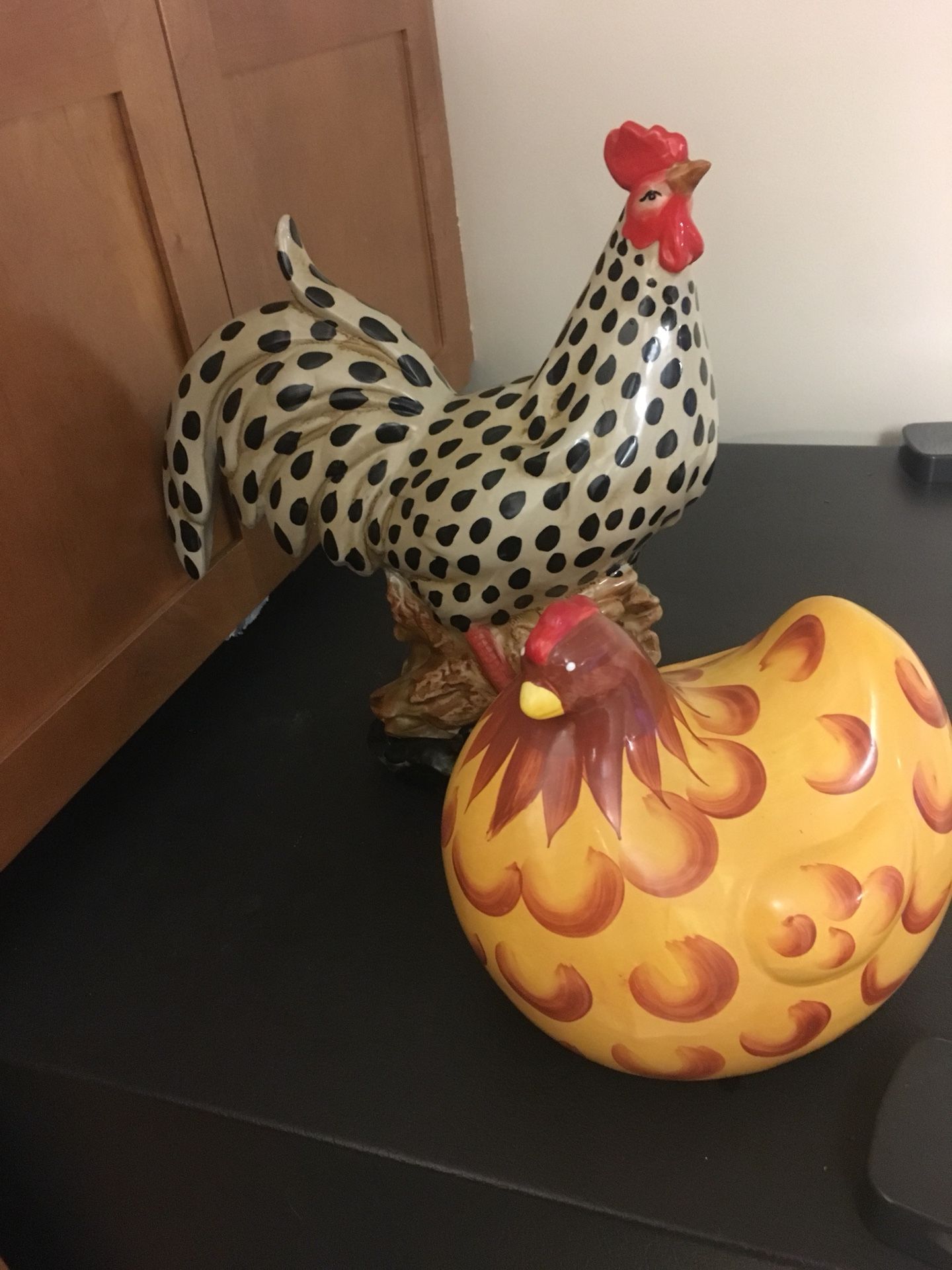 Porcelain kitchen decorations- rooster and chicken